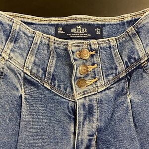 Hollister Women's High Rise Blue Jeans size 0R 24w26L